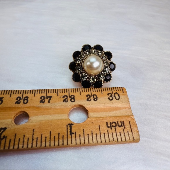 Amazon.com: Pearl Vintage Dangle Earrings Boho Bohemian Drop  Beautiful, vintage weighted, goldtone, faux pearl black costume pierced earrings